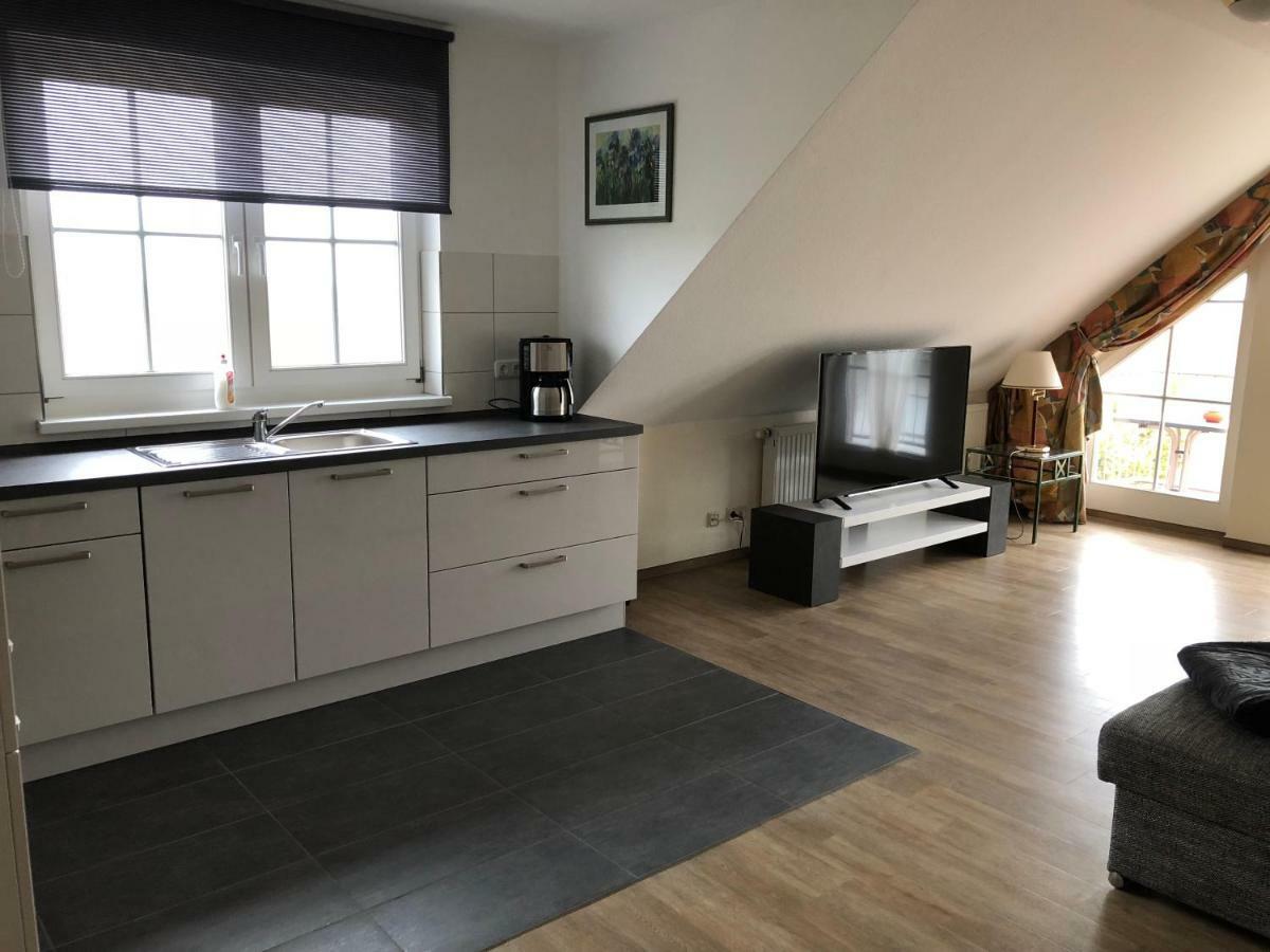 Ferienwohnung "Kranich" Im Ferien-Resort Ruegen Sagard Buitenkant foto