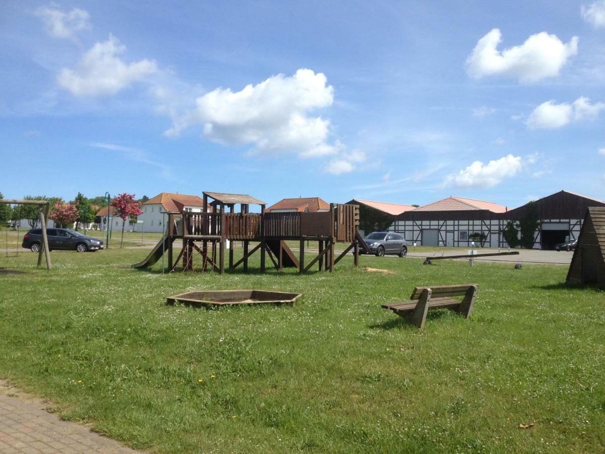 Ferienwohnung "Kranich" Im Ferien-Resort Ruegen Sagard Buitenkant foto